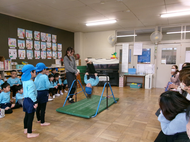 空中逆上がりできるようになったよ。くるくる回る姿におうちの方もびっくり！