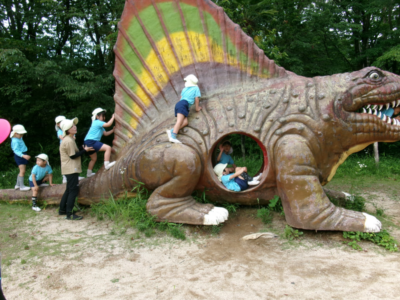 どこへでも登りたい子どもたち。