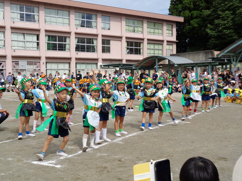 「サラーム」エジプトからもお友達が来たよ。ぼくを見て！という気持ちが伝わってくるほど、楽しんでいたね。