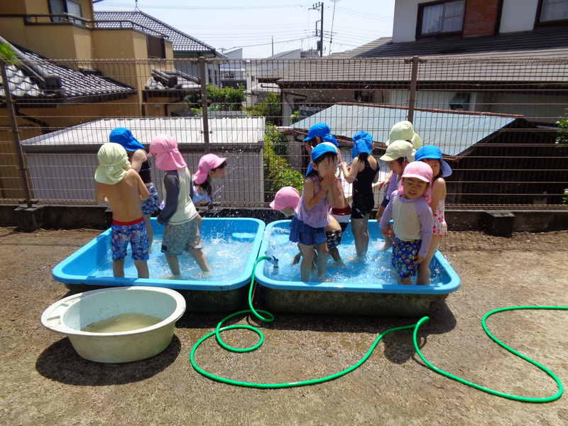 水のかけっこ!