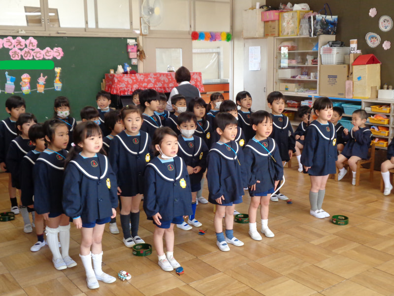 赤塚幼稚園の歌をうたいました。