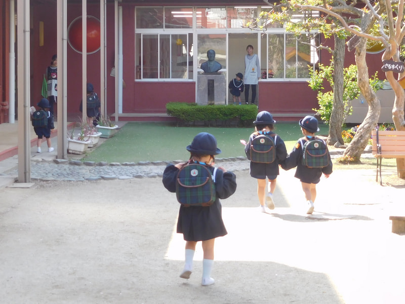 1か月経つとお世話をしてくれる年長さんがいなくても、「もう自分で行けるもん!」