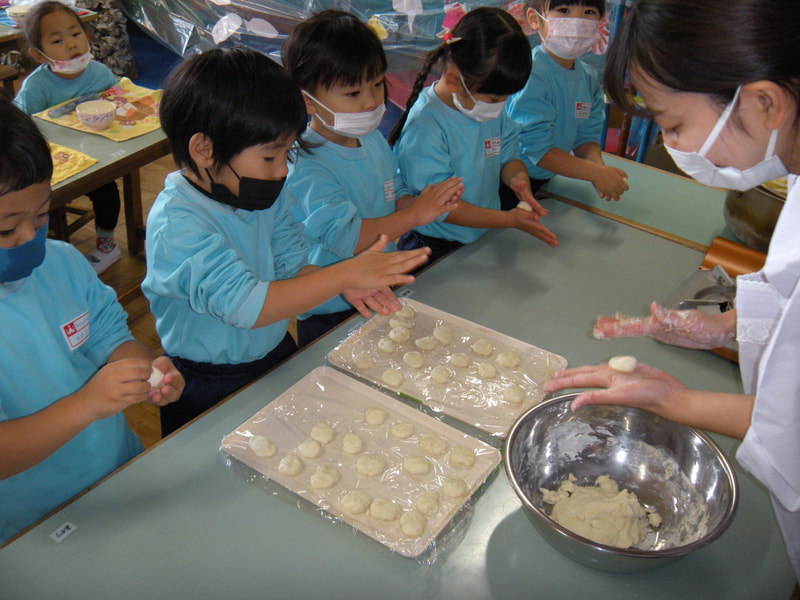みんなで食べようお団子汁<年少組>