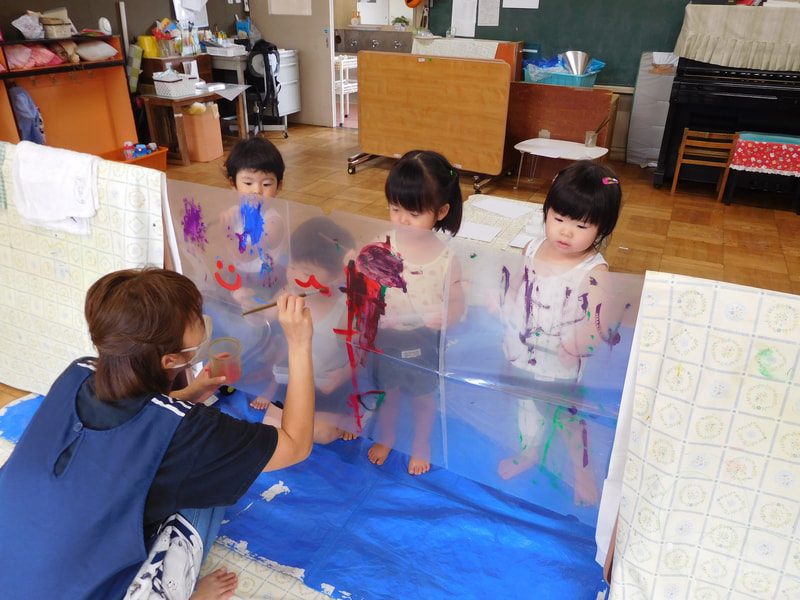 絵の具で遊ぼう(ぱんだ組)