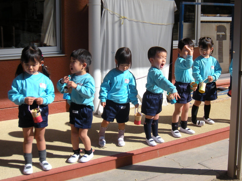 鬼はーそと！元気な声と、飛んできた豆で鬼は逃げていったかな。