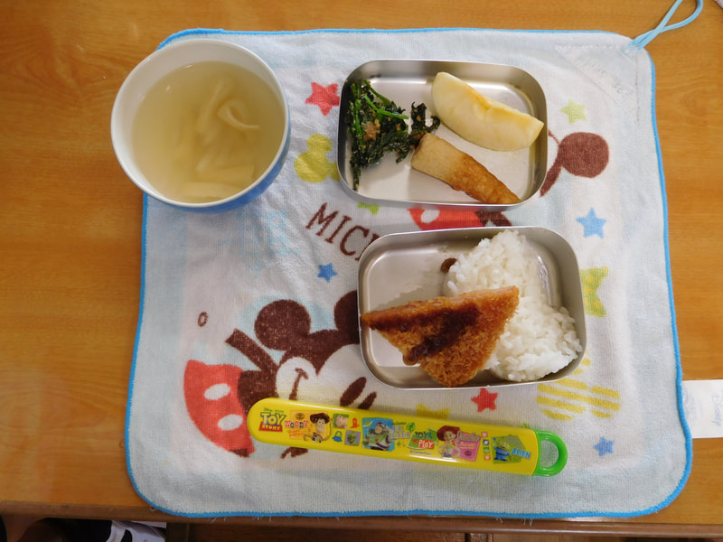 給食が始まりました。