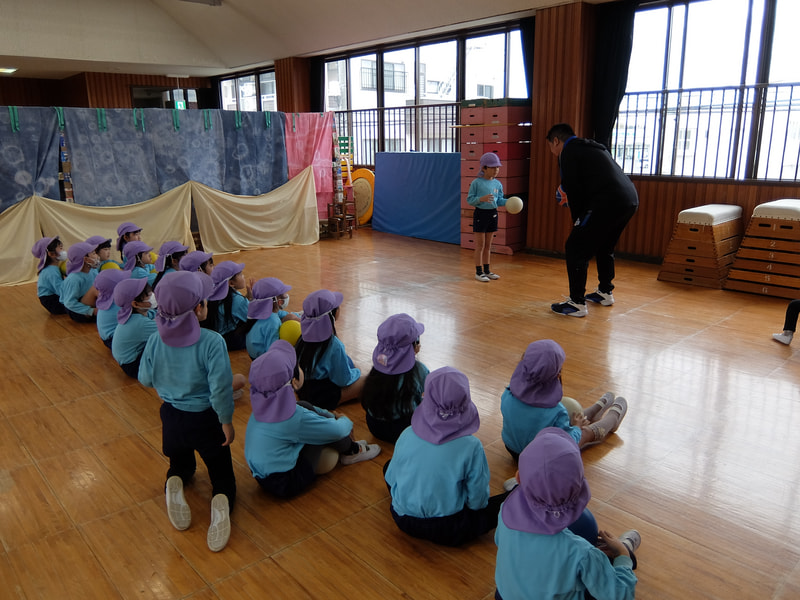 ドリブルしながら　じゃんけんぽん