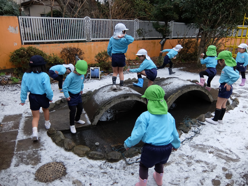 ゆきだ！みんなであそぼう