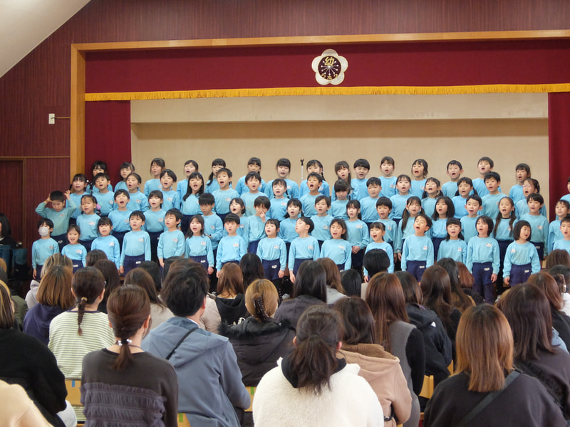 おうちのひとに歌をおくります