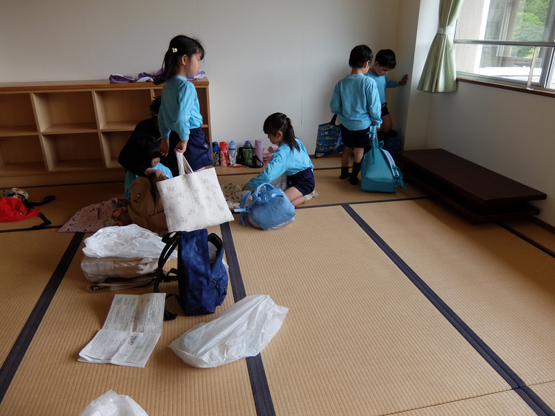 てさげをこっちにおいて･･･